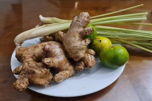 Bị đầy bụng khó chịu, ngày tết thử ngay những mẹo dưới đây