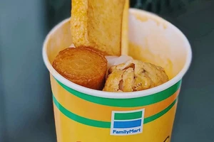 Bị tố bán lẩu có giòi, FamilyMart lên tiếng