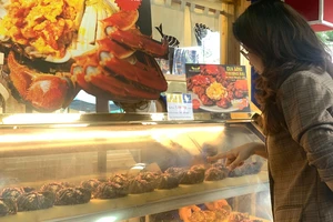 Cua lông Thượng Hải tiền triệu vẫn có nhiều người mua