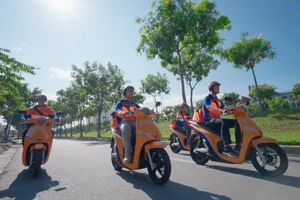 Đưa xe máy điện vào giao hàng, các hãng công nghệ toan tính điều gì?