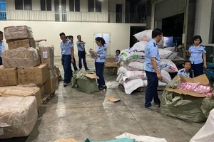 Thu giữ hàng ngàn điếu xì gà không hóa đơn chứng từ