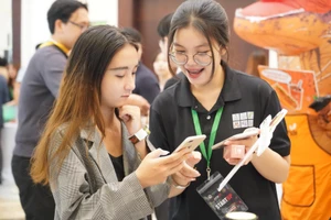 Cuối năm: Bán hàng online liệu có chiến thắng kênh truyền thống?