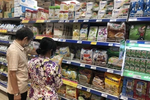 Doanh nghiệp bán lẻ lo nhất sức mua yếu trong mùa mua sắm cuối năm