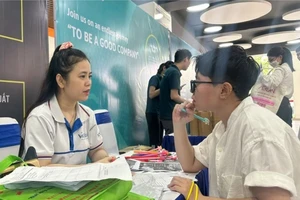 Thấy gì từ làn sóng cắt giảm nhân sự thời gian qua?