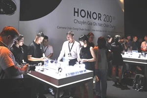 Xuất hiện dòng điện thoại ứng dụng AI vào chụp ảnh chân dung