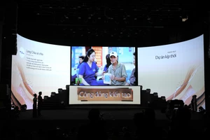 Chuỗi nhà thuốc Long Châu đạt giải thưởng 'Giải Dự án Kịp thời'