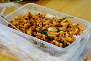 Dấu hiệu để nhận biết bao bì đựng thực phẩm kém chất lượng hay không