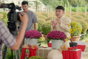 Tết đến sớm hơn trên những khung hình livestream