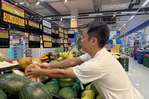 Doanh nghiệp 'chi mạnh' để tung khuyến mãi