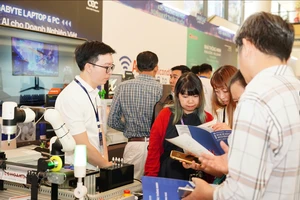Không nhận hoa chúc mừng nhân Ngày Khoa học, Công nghệ và Đổi mới sáng tạo