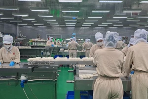 Có gì tiềm năng ở nhóm đồ ăn nhanh mà một ông lớn ngành thực phẩm lại muốn bán?