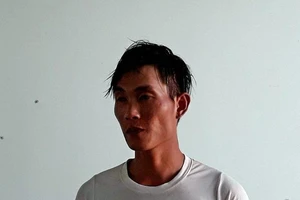 Đột nhập cướp của, cưỡng hiếp chủ nhà