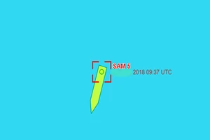 Tàu chở hơn 7.000 tấn than mắc cạn ở Vĩnh Tân