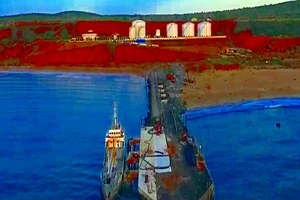 Cán bộ bảo kê đường dây buôn lậu hơn 2.000 tỉ đồng