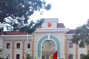 Gia hạn thời gian cho 3 cán bộ nộp 7,8 tỉ đồng sai phạm