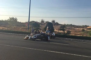 Phan Thiết: Mô tô khủng ngã lúc ôm cua, 1 người thiệt mạng
