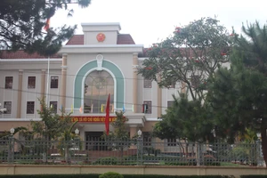 Nhiều cán bộ Gia Lai nộp đủ tiền chi tiếp khách sai