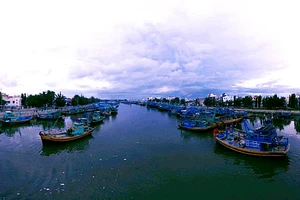 Bình Thuận giải tỏa lệnh cấm, cho tàu thuyền ra khơi