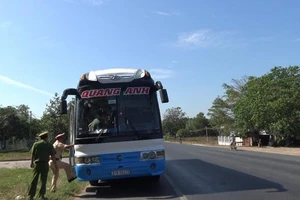 Phát hiện 2 tài xế lái xe giường nằm dương tính với ma túy 