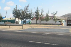 Bình Thuận chỉ đạo khẩn về nhà hàng xây trên bãi biển