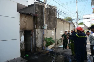 Cháy lớn ở khu tập thể ngân hàng, một phụ nữ thiệt mạng