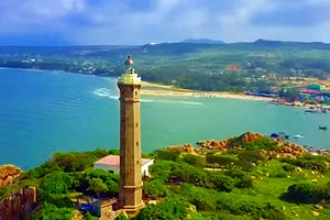 Đầu tư gần 1.600 tỉ đồng làm hai tuyến đường ven biển