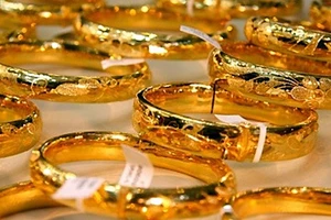 'Kẻ trộm kỳ cục' chỉ trộm tiền chứ không trộm vàng