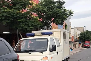 Công an bắt giám đốc Công ty Địa ốc Hưng Thịnh Phát