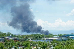 Cháy khu vực tiếp nhiên liệu sân bay quân sự Thành Sơn