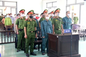 Cựu chủ tịch TP Phan Thiết được đề nghị án treo