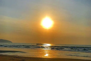 Vị trí tàu Bạch Đằng bị nạn chỉ cách bờ 300m. Ảnh: BPN