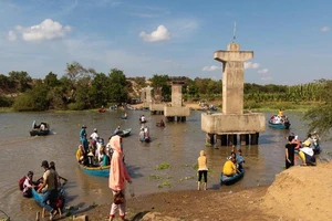 Khẩn trương thi công cây cầu dang dở hơn 7 năm