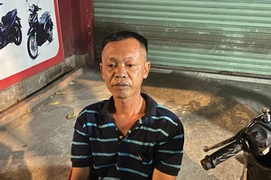 Kẻ xâm hại bé gái 2 tuổi định trốn ra nước ngoài thì bị bắt