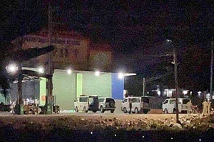 Bình Thuận tạm thời cách ly 179 công nhân, lái xe 2 vựa thanh long 