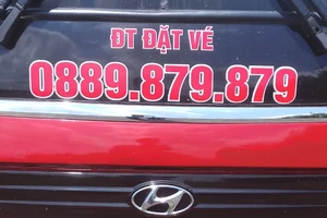 Xe chở 40 người né chốt kiểm tra chống dịch COVID-19 bị sa lầy ở Bình Thuận