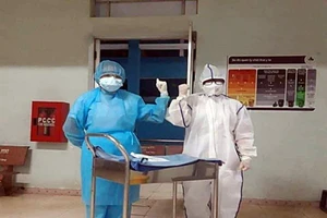 Mổ bắt con thành công cho thai phụ nhiễm COVID-19 ở Bình Thuận