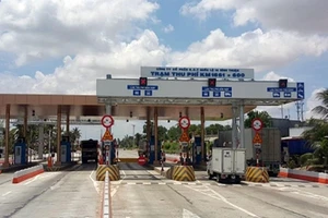 Một thuyền viên trắng đêm bám container trốn về nhà, nghi nhiễm COVID-19