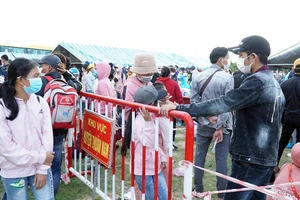 Công an Ninh Thuận thông tin việc phạt tiền người tự đi xe máy về quê