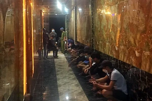 Nhóm thanh niên chơi ma túy trong quán karaoke chưa khai trương