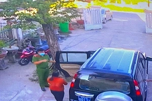 Bình Thuận bắt giữ 'tú bà' môi giới mại dâm theo lệnh truy nã