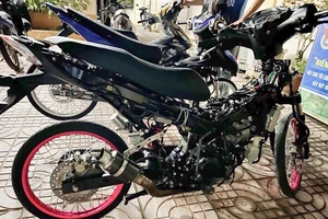Ngăn chặn nhóm thanh niên mang hàng chục mô tô đua xe trái phép