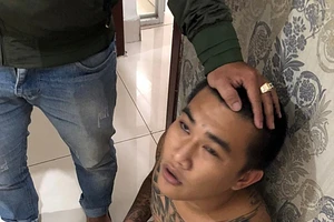 Bắt kẻ đâm 2 người thương vong trong quán nhậu rồi bỏ trốn