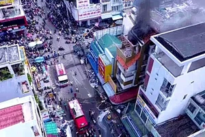 Cháy lớn tại cửa hàng phụ tùng xe máy ở Bình Thuận