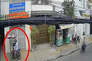 Truy tìm người đàn ông cướp 350 tờ vé số ở Phan Thiết