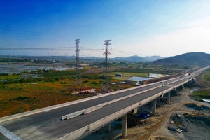 Chính phủ ra quyết nghị giải quyết đất đắp cho cao tốc Vĩnh Hảo-Phan Thiết