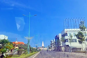 Bình Thuận: Kỷ luật nguyên chủ tịch và phó chủ tịch huyện do sai phạm quản lý đất đai