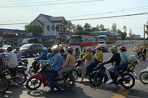 Đặt biển báo hạn chế tốc độ trên các đường dẫn cao tốc Phan Thiết-Dầu Giây nối với QL1A