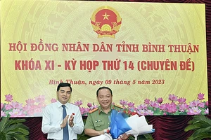 Đại tá Lê Quang Nhân được bầu giữ chức Uỷ viên UBND tỉnh Bình Thuận