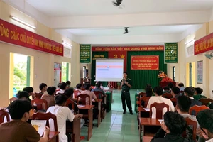 Chấn chỉnh hướng dẫn viên sau vụ đánh du khách trên đảo Phú Quý 