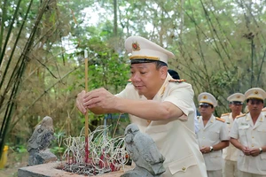 Công an Bình Thuận về nguồn tuyên thệ phụng sự tổ quốc, phục vụ nhân dân